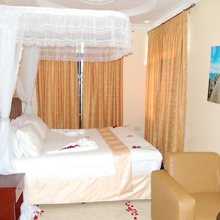 Lantana Hotel Dár Al-Szalám Szoba fotó
