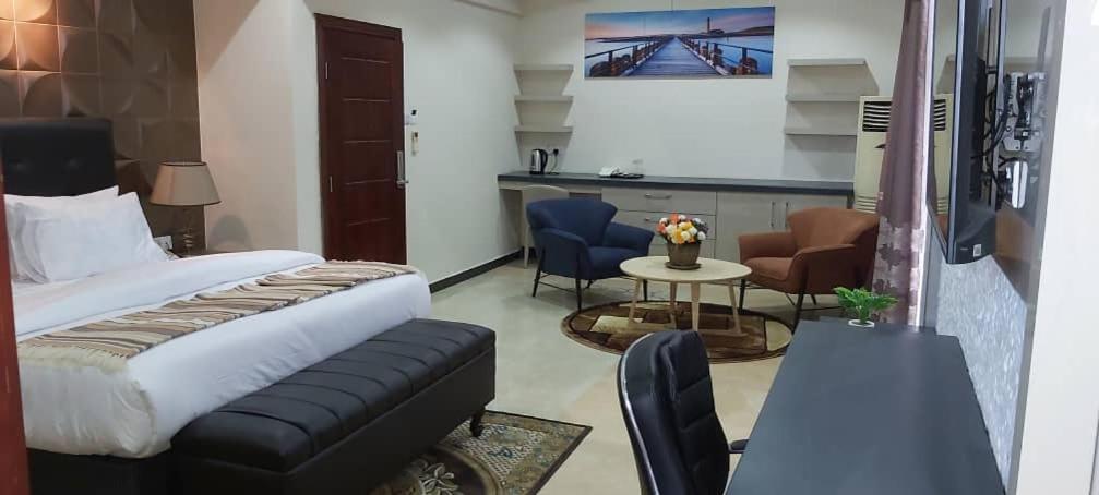 Lantana Hotel Dár Al-Szalám Kültér fotó