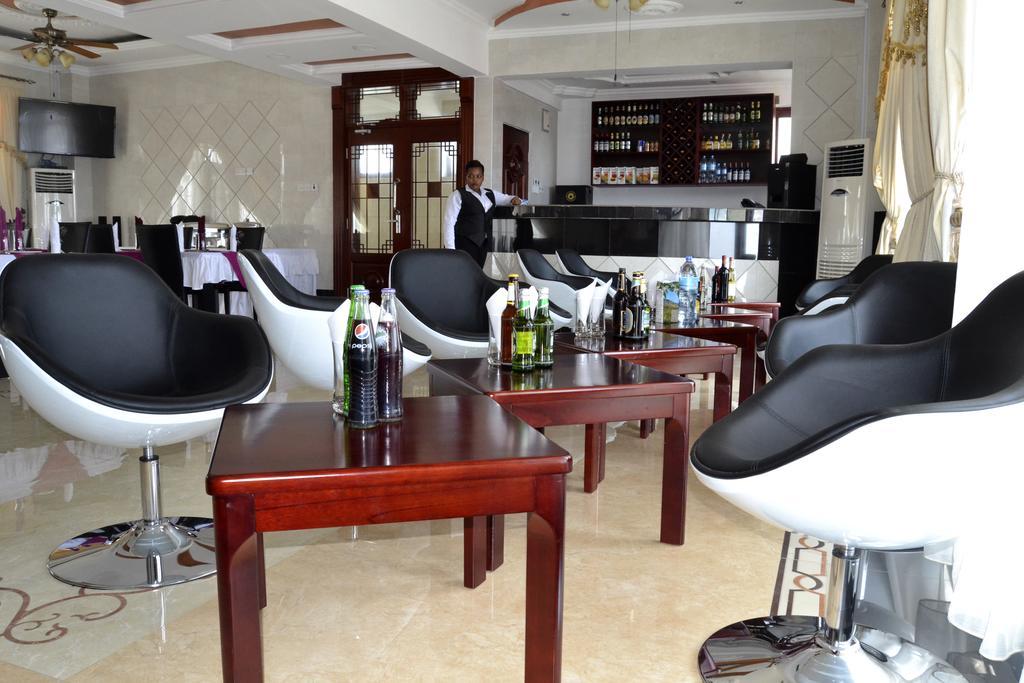 Lantana Hotel Dár Al-Szalám Kültér fotó