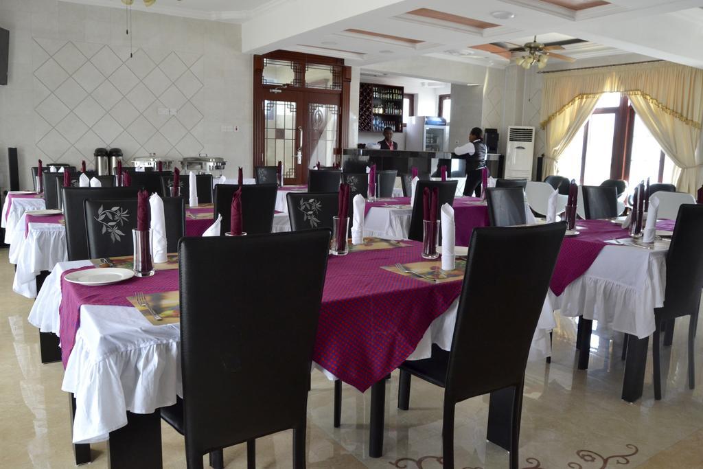 Lantana Hotel Dár Al-Szalám Kültér fotó